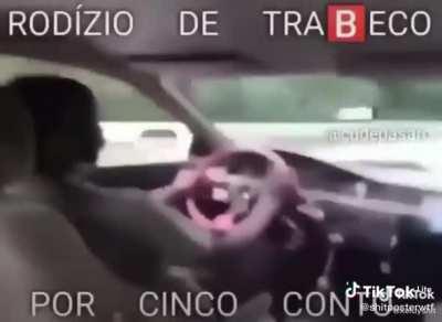 Rodízio de traveco cancelado pro causa do corona😔💔😭😢