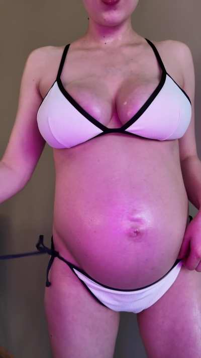 24 weeks pregnant... 