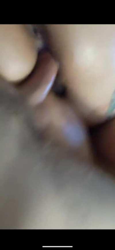 My wife sliding her fat ass on my dick