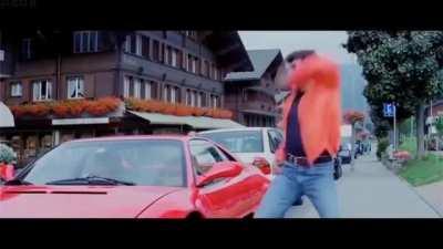 Если вам казалось, что песни с танцами в индийском кино выглядят странно, то без музыки это ещё круче