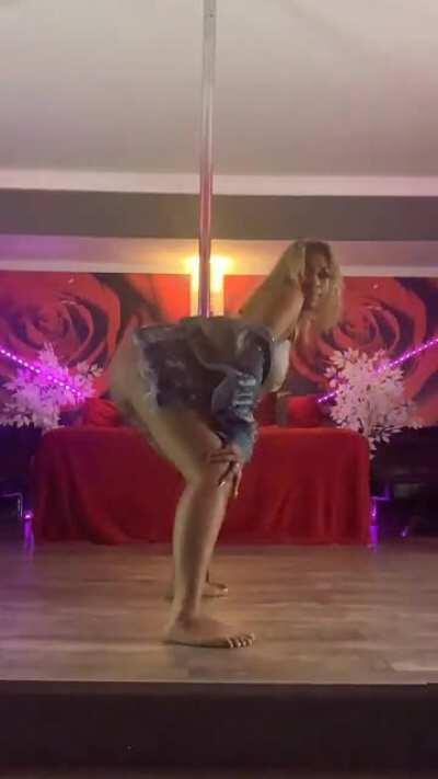 👁️🤫What An Angel 🤫🤫