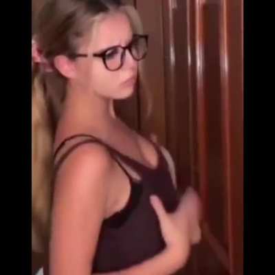 gropeboobs - Video #4714