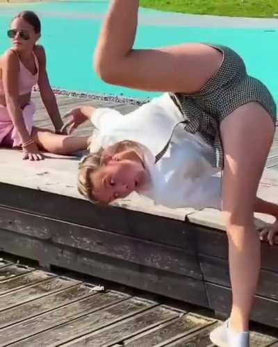 HMC while i try to do a handstand