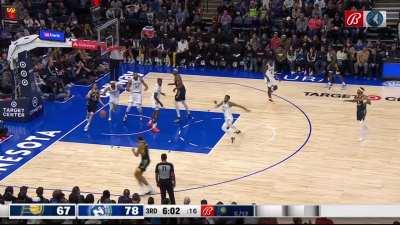 [Highlight] Aaron Nesmith hits Gobert with the too small taunt and gets blocked 2 possessions later