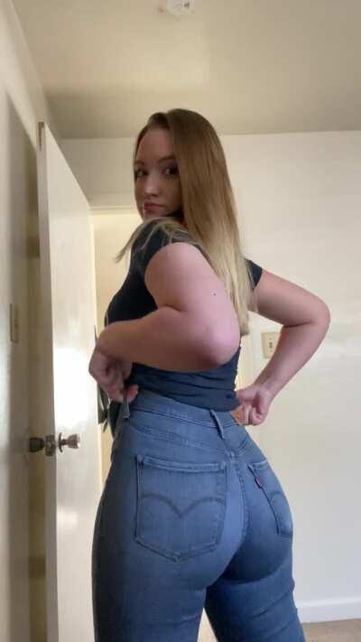 Who said jeans aren’t comfy? ;)