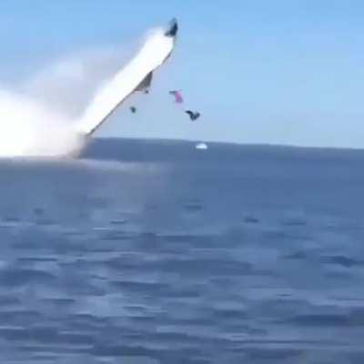 That’s one fast boat💀