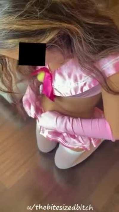 After I'm done deepthroating, I never let the spit go to waste 😋