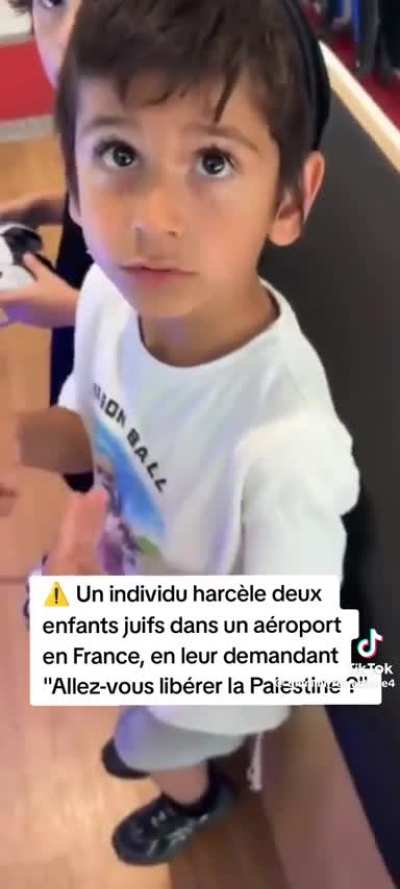 Guy at Charles de Gaulle Airport says 