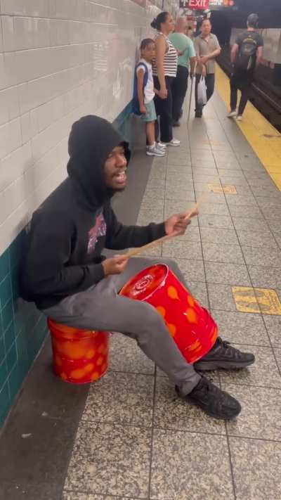 Chris the singer... No one was expecting that 😳😮‍💨🔥🤯