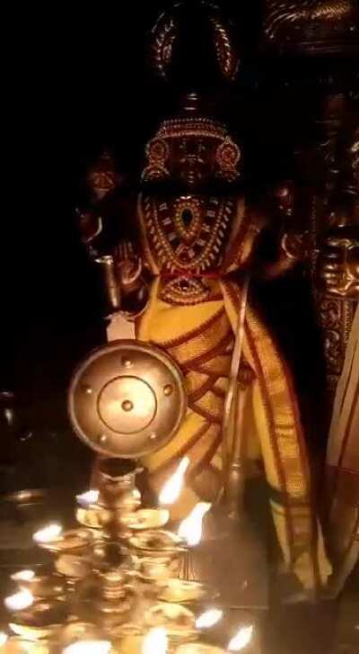 Smiling Shri Hari Vishnu - Does anyone know which temple is this from?