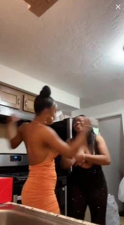 same tiktoker online as the other black girl i posted. they hav a lot of slips