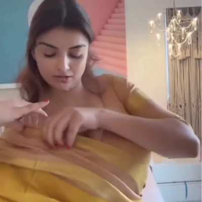 Anveshi Jain in Saree