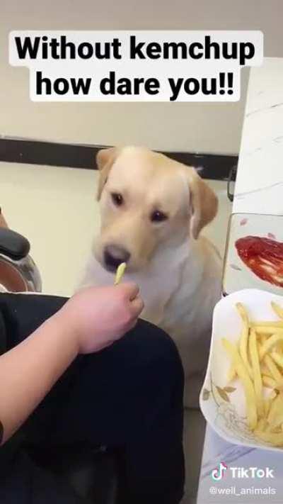 No fries without ketchup 🍟😋