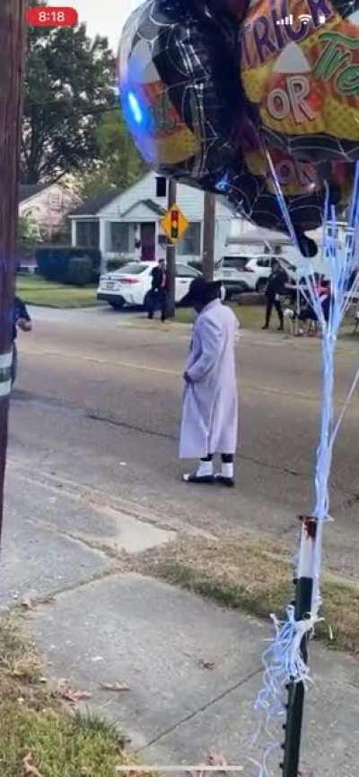 Live footage of SPY running to 420 and back down again