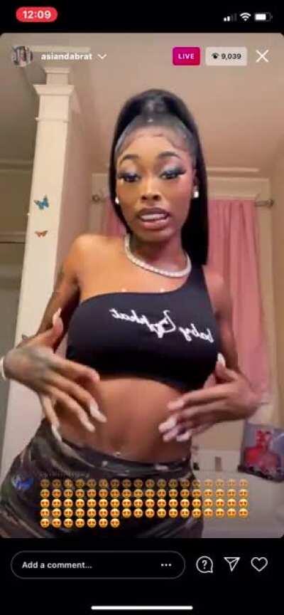 AsianDoll live from last night