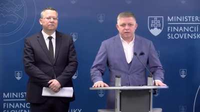 ON TO POVEDAL!!! [nieco pre pamatnikov]