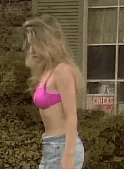 Christina Applegate doing the lords work.