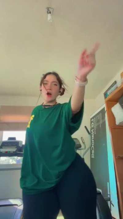 Dios bendijo su culo gordo