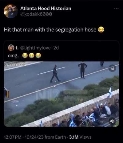 That thing definitely has a scope on it