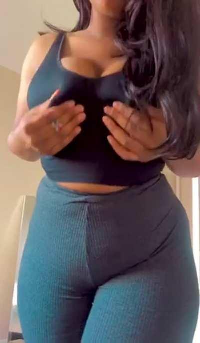 I hope you like my thick titties