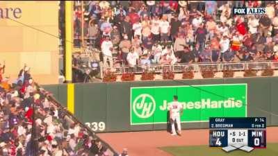 [Highlight] [Highlight] Alex Bregman's solo home run extends the Astros lead to 5-0 over the Twins.