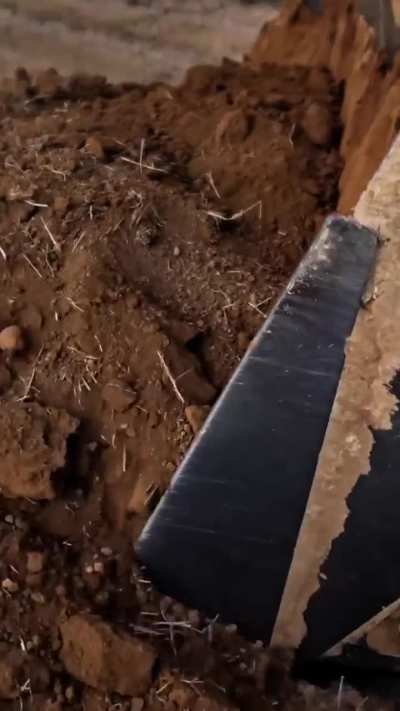 Liebherr 766 Crushing Power in Full Force