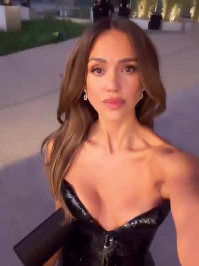 Jessica ready for the 2026 Vanity Fair Oscar Party - IG March 2026