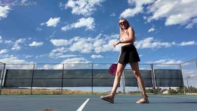 Pickleball is more fun with a little flashing