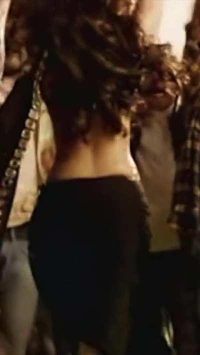 Kajal Aggarwal 🤤🔥💦 (watch with sound!)