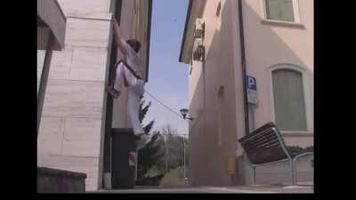 WCGW trying to wall-jump