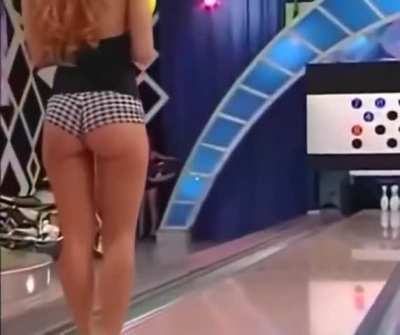 Cameraman understood the assignment.