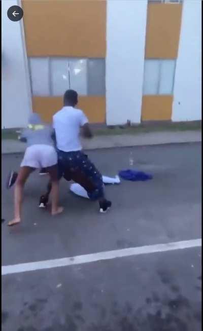 Sideshow Bob beats up girlfriend and her brothers return the favour