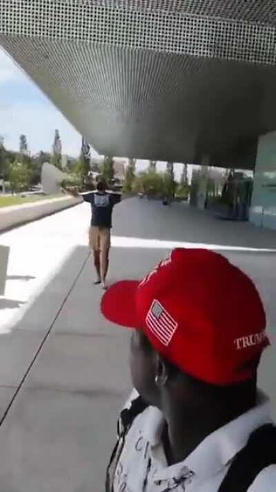 Black guy confronts white BLM activists, calls them 'self-hating liberal sheep'