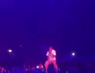 Wish Travis performed Oh My Dis Side more mannnnnnnn😢