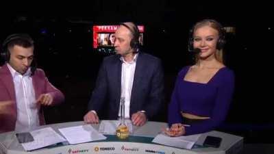 A woman sports expert