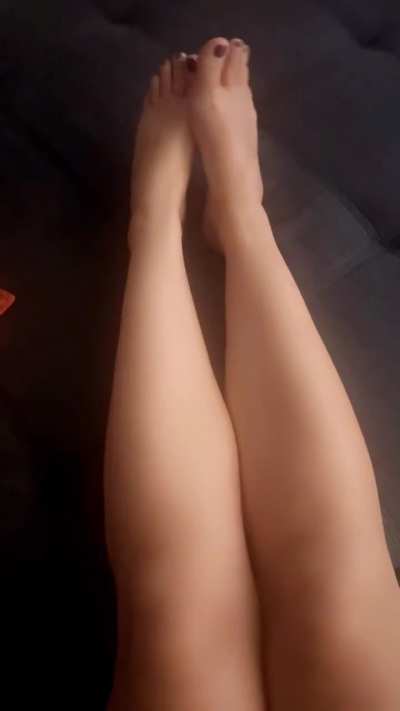 Love the new toes and love more showing them to you guys 