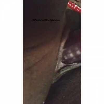 I got 2 vids this 1 of them.