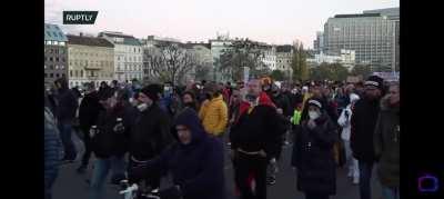 Welches Betriebssystem wurde bei euch installiert? :D