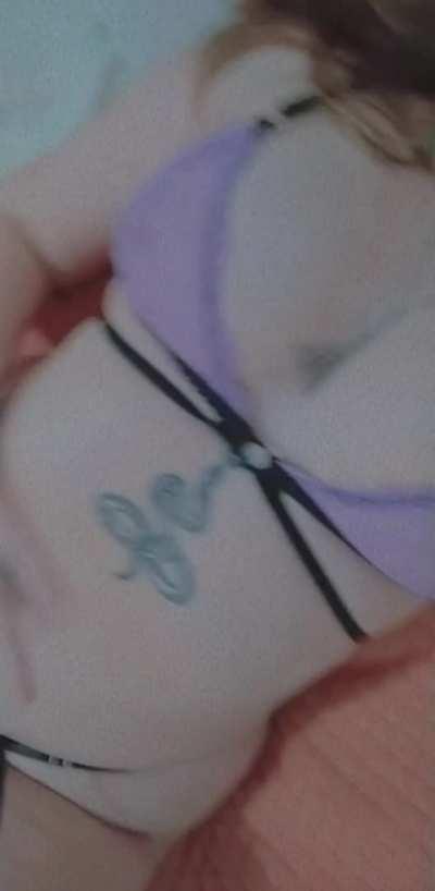 Would you fuck a slutty latina like me? 😈 My page is FREE 🔥 so come talk to me on the link below ⬇️ I just wanna have some fun today 🍆