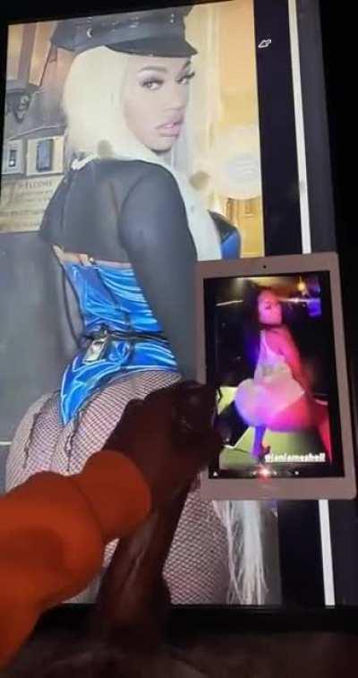 Jania sexy ass tributed 😫