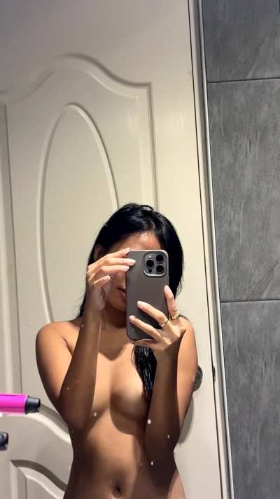 Have you ever commented and got pics sent to your DM's?