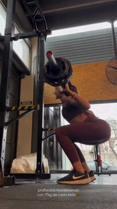 Clari Cremaschi 🍑🤤