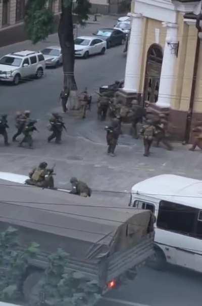Coup is under way. Wagner units are preparing to storm the headquarters of the Russian Southern Military district, Rostov, Russia