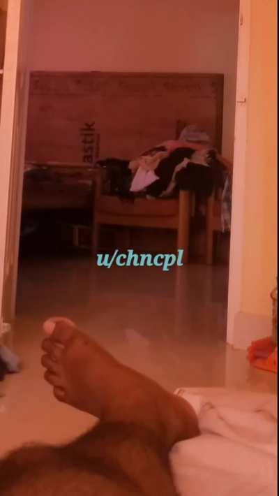 Someone save me from her.. 😰😰