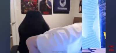 WHY ARE YOU DANCIIIII