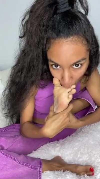 My toe ring got in the way 😉