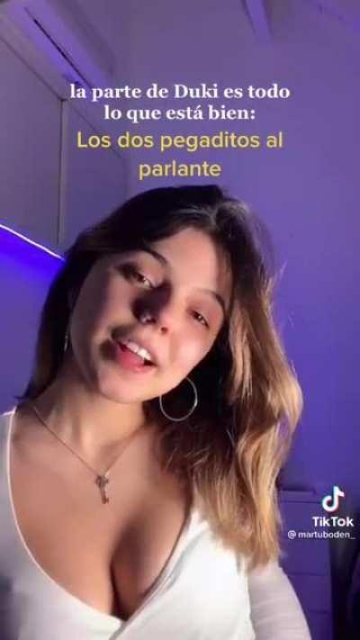 Las tetas de Martu en un Tiktok