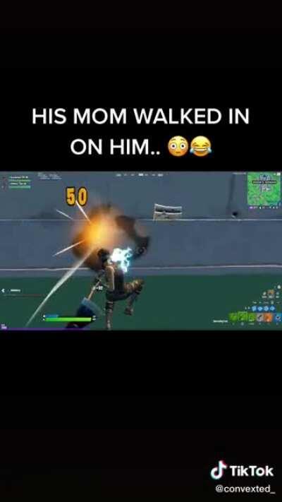 This is pure gold (sorry for the fortnite gameplay lol it's not mine! Try until the end :))