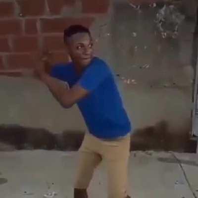 Replay foi criado em 1986, pessoas em 1985: