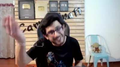 carry bhaiya kya mast gaate hain bro